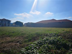 975 m² Land available in Eldo Lakes Estate