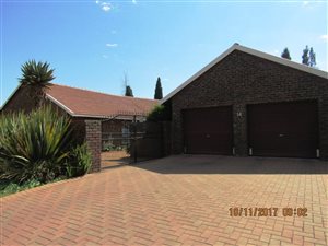 4 Bedroom House in Presidents Dam