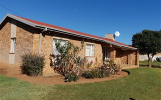 3 Bedroom House in Hartbeesfontein