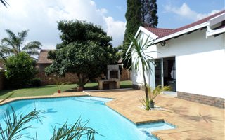 4 Bedroom House in Brackendowns