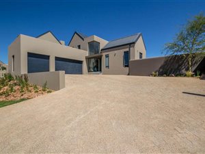 4 Bedroom House in Stellenbosch Central