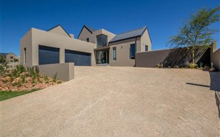 4 Bedroom House in Stellenbosch Central