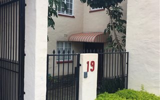 3 Bedroom Townhouse in Epsom Downs