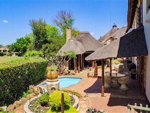 4 Bed House in Club Nautique