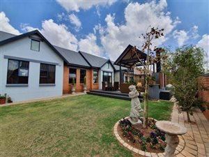2 Bed House in Retire at Midstream