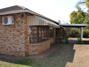 3 Bed Townhouse in Hayfields