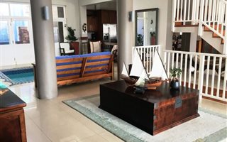6 Bedroom House in Hillcrest