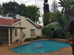 3 Bed House in Elma Park