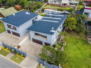 4 Bed House in Gonubie