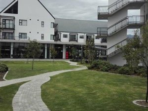 1 Bed Apartment in Somerset West Central