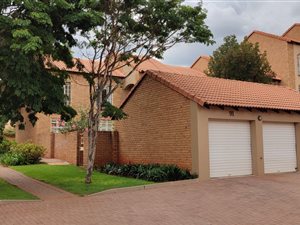 3 Bed Duplex in Boardwalk Villas