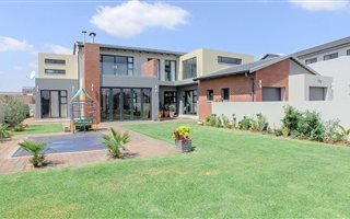 4 Bedroom House in Midstream Estate