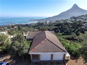 3 Bed House in Camps Bay