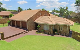 3 Bedroom House in Edleen