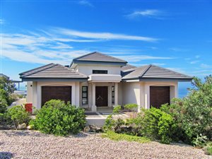 4 Bed House in Pinnacle Point Golf Estate