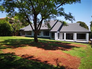 4 Bed House in Kloofendal