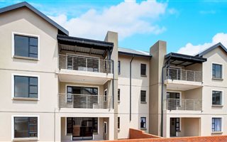 2 Bedroom Apartment in Louwlardia