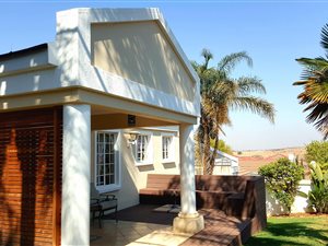 2 Bed Townhouse in Sterrewag