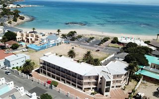 2 Bedroom Apartment in Gordons Bay Central