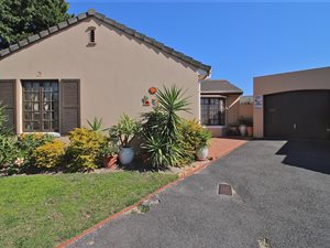 3 Bed House in Plattekloof Glen