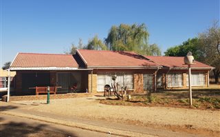 2.2 ha Land available in Homelands