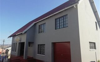4 Bedroom House in Motherwell