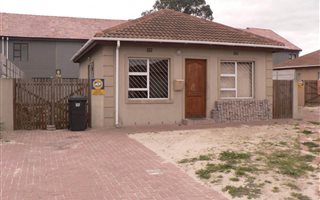 2 Bedroom House in Hagley