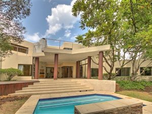 4 Bed House in Dainfern Golf Estate