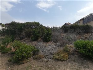 914 m² Land available in Hartenbos Heuwels
