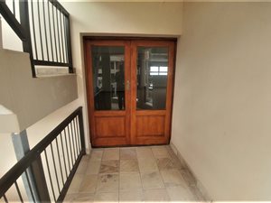 137 m² Office Space in Diaz Beach