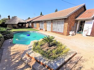 4 Bed House in Meyersdal