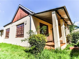 3 Bed House in Kensington