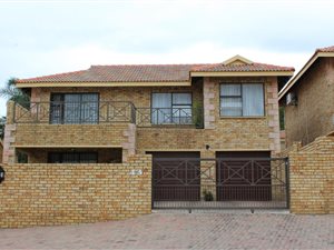 4 Bed Townhouse in North Riding