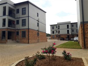 2 Bed Apartment in Rynfield