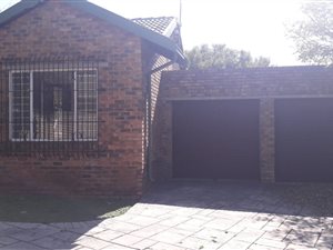 2 Bed Duet in Highveld