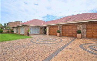 4 Bedroom House in Northvilla