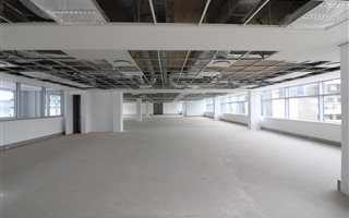 220 m² Commercial space in New Town Centre