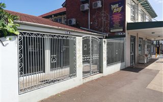 150 m² Commercial space in Glenwood
