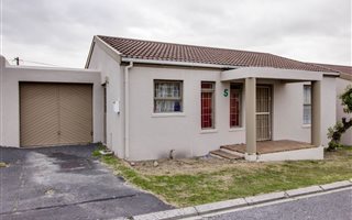 2 Bedroom House in Welgelee