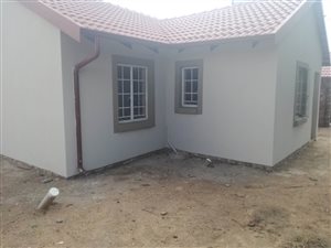 2 Bed Townhouse in Soshanguve