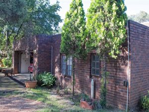 5 Bed Apartment in North Riding AH