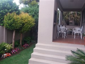 2 Bed Cluster in Marais Steyn Park