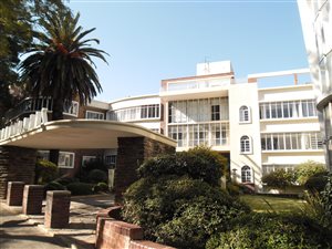 2 Bed Apartment in Rosebank