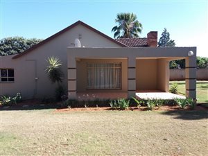 3 Bedroom House in Flamwood