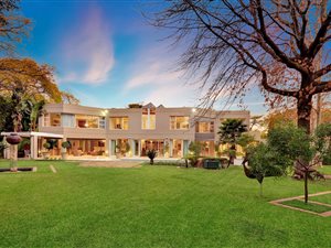 4 Bed House in Sandhurst