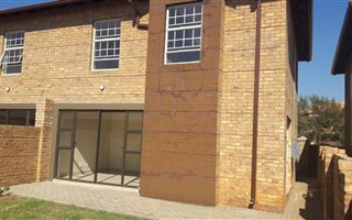 3 Bedroom House in Tijger Valley and surrounds