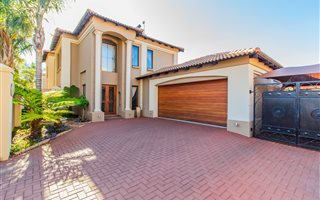 3 Bedroom House in Libradene