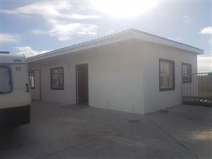 2 Bed Townhouse in Philippi