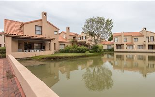 4 Bedroom Apartment in Seaside Longships