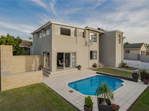 4 Bed House in Kamma Heights